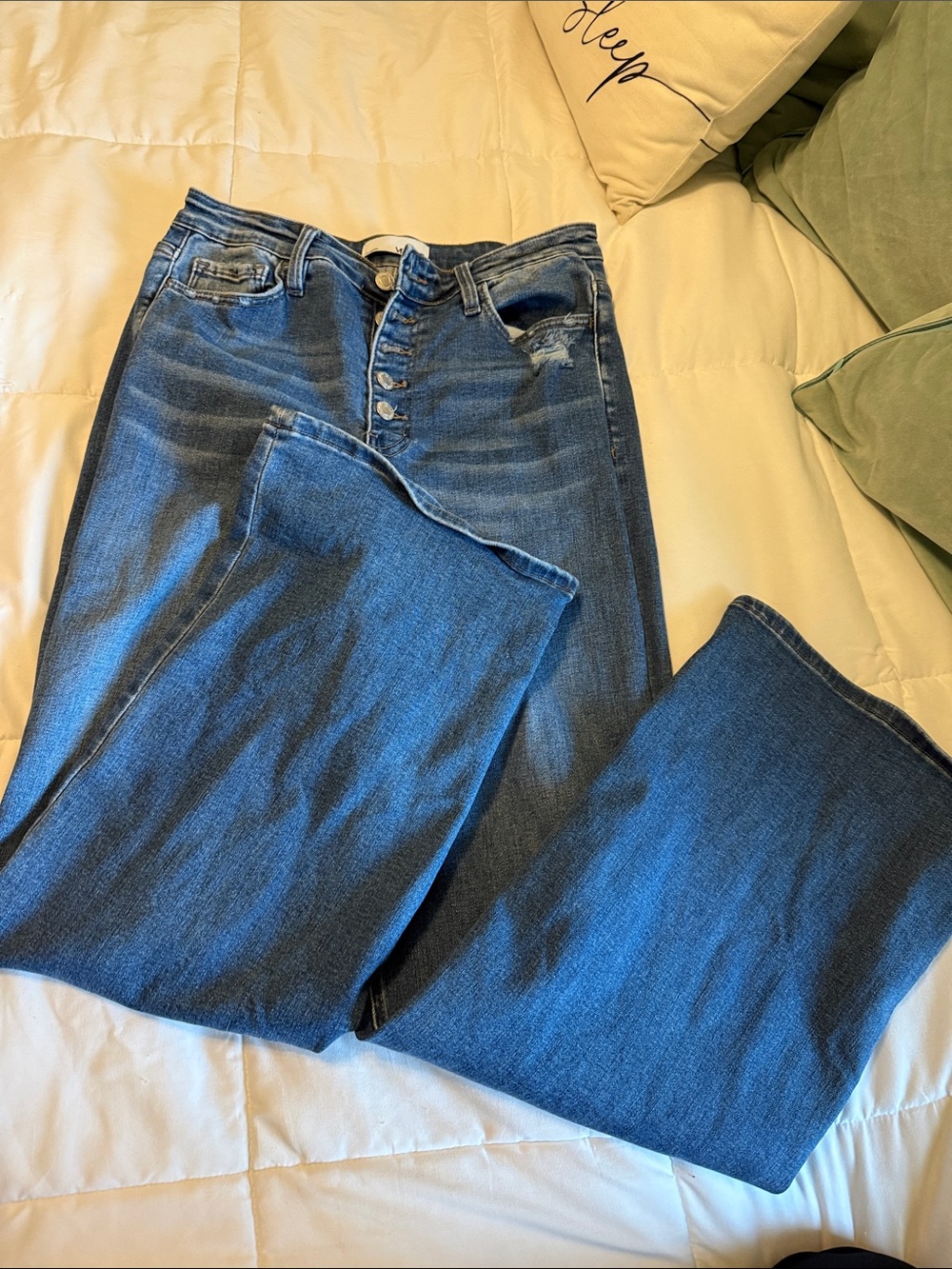High-Rise Flare Jeans in Classic Blue